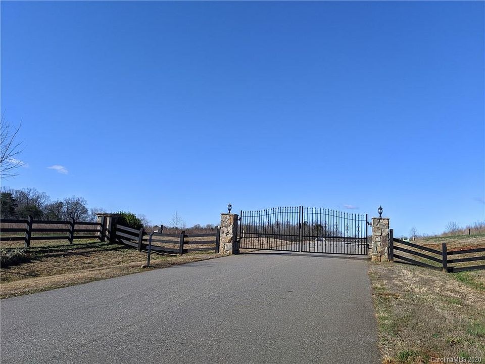 1st image of 148 Slate Dr #41