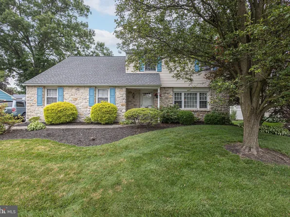 181 Simons Dr, Morrisville, PA 19067