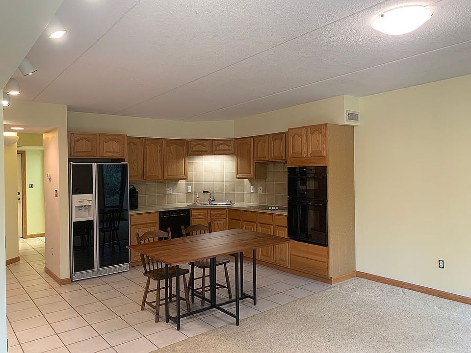 1st image of 18 Karwick Glen Dr
