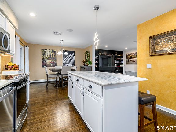 5th image of 108 Perry Drive