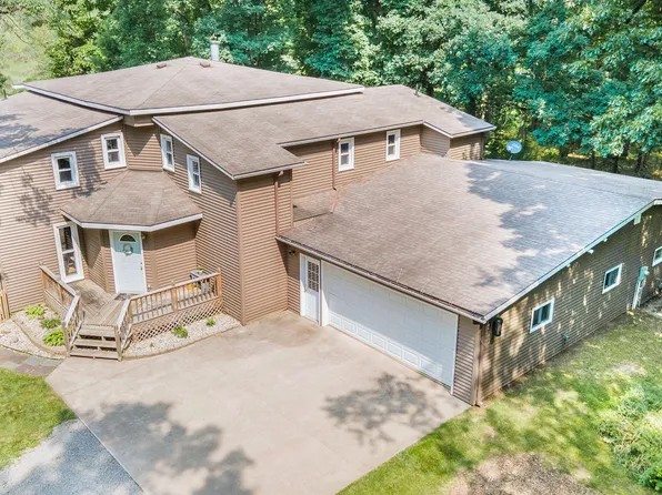 15677 M 216, Three Rivers, MI 49093