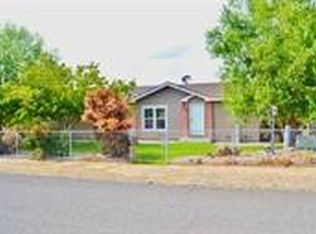 34301 N Flagstone Dr, Benton City, WA 99320