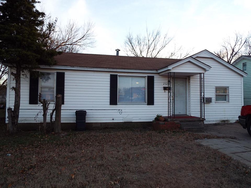 2nd image of 2324 SW 44th St