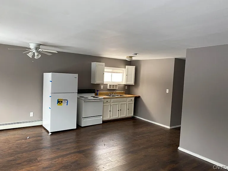 25081 Woolworth St #83 — Photo 6