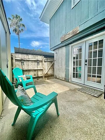 3 bed, 1.5 bath, 1274 sqft, $1,300 — Photo 4