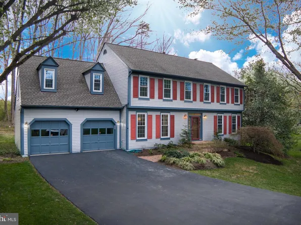 9701 Tree Hollow Ct, Fairfax Station, VA 22039