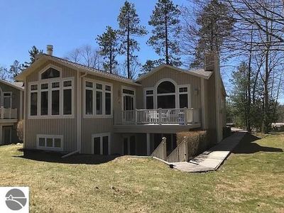 45 Brook Hl, Glen Arbor, MI, 49636