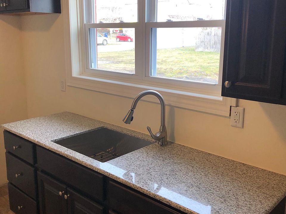1st image of 259 Carolina St Fl 1