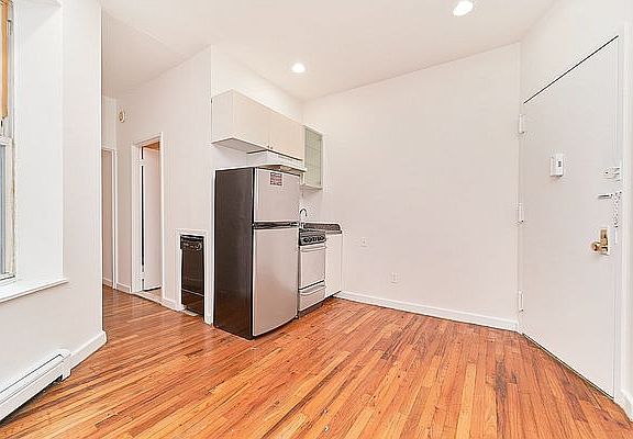 2nd image of 134 W 109th St APT 2C