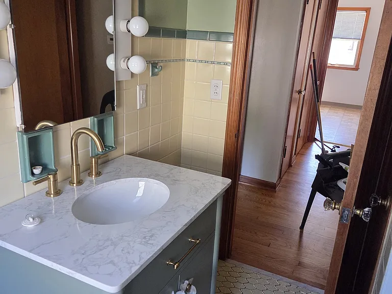 7421 Pershing Blvd #1 — Photo 6