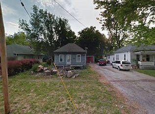 407 Maple St, Pana, IL 62557
