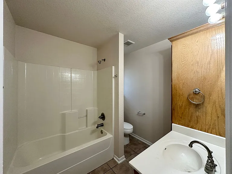 2709 Hydrangea Ave — Photo 29