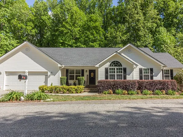 186 Stonebrook Dr, Demorest, GA 30535