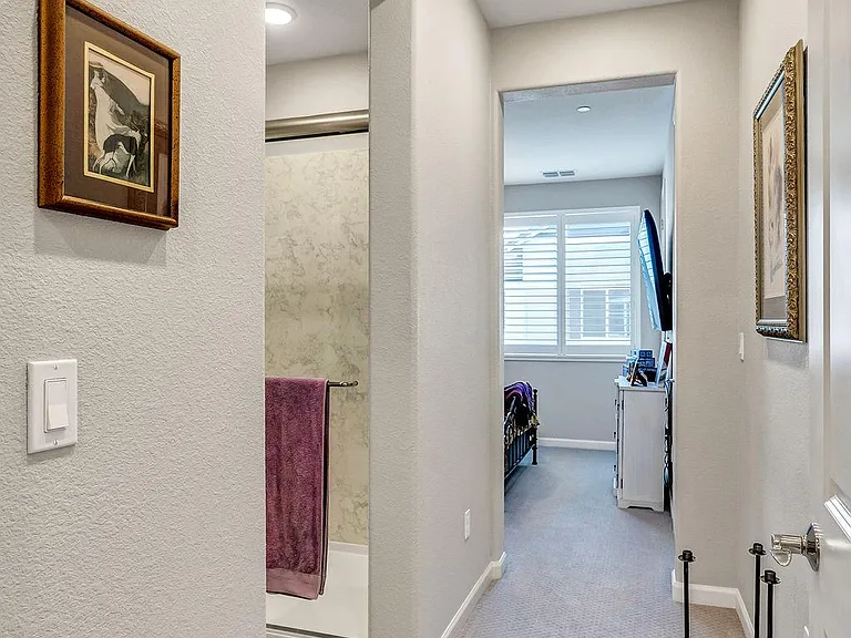 327 Pear Tree Ter #B — Photo 21