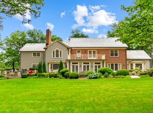 7208 White Oaks Rd, Harvard, IL 60033