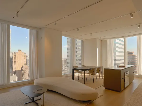 100 E 53rd St APT 39A, New York, NY 10022