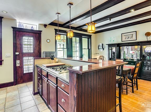 5th image of 5955 N Lakewood Ave #2S