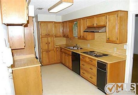 5th image of 4621 Cinnamon Hill Dr