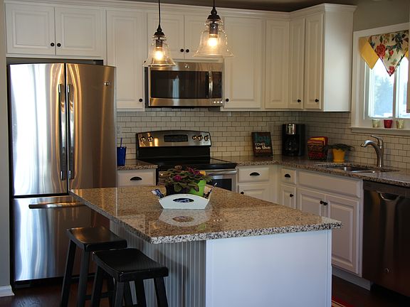 4th image of 1623 36th Avenue Ct