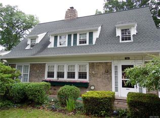 720 Maple Ave, Niagara Falls, NY 14305