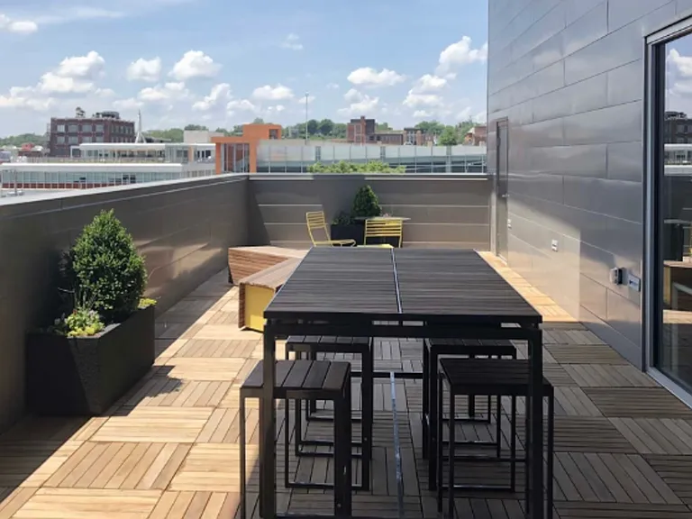 Terrace on Walnut — Photo 3