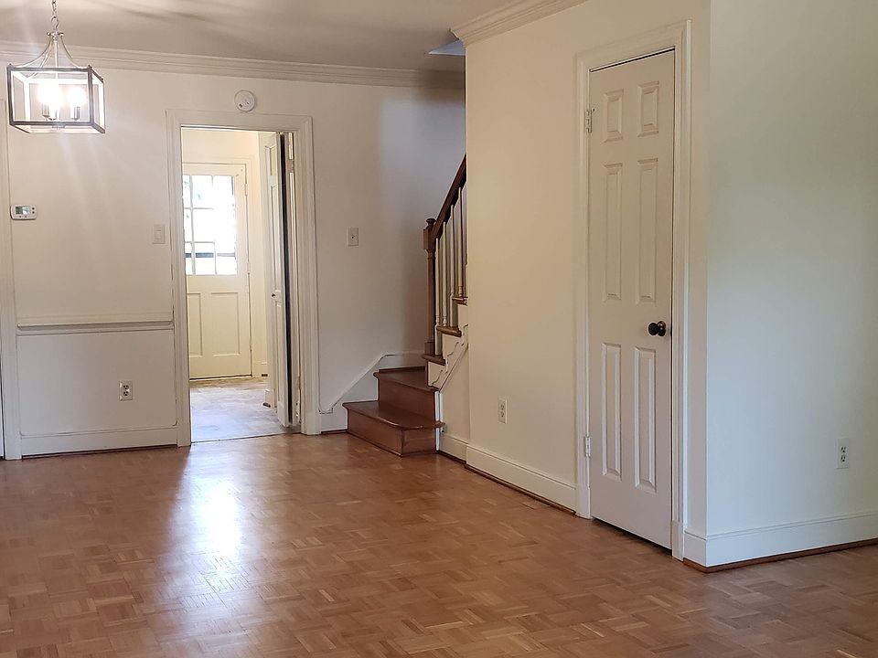 Dining & Living Area