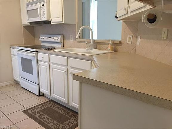 5th image of 7841 Lake Sawgrass Loop APT 4411