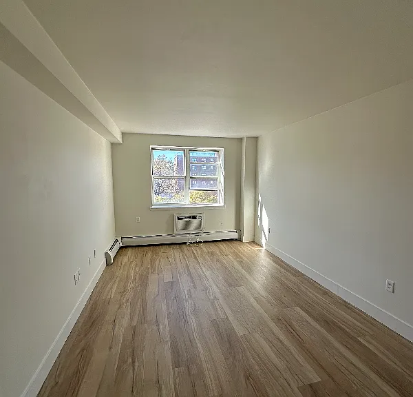 221 Beach 80th St — Photo 10