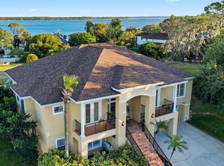 122 Waterberry Dr, Tarpon Springs, FL 34688