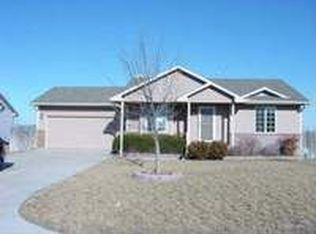800 E Plantation Ct, Maize, KS 67101