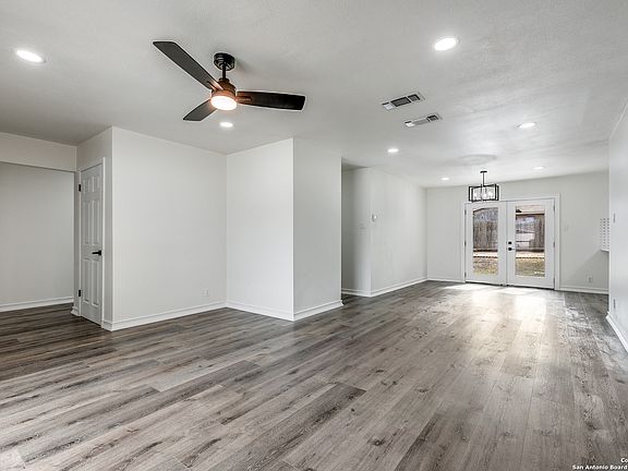 5th image of 3410 Clearfield