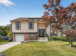 1017 Micawber Dr, Williamstown, NJ 08094
