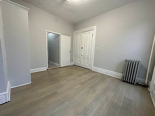 5th image of 35 Vernon Ave #2
