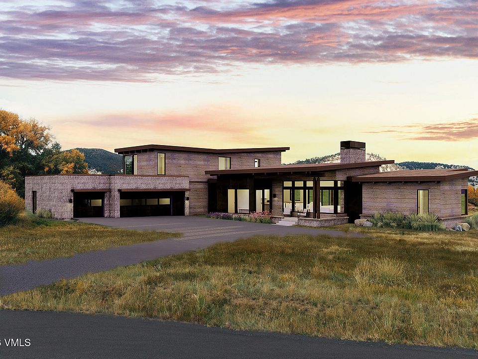 1st image of 377 Red Bluffs Way