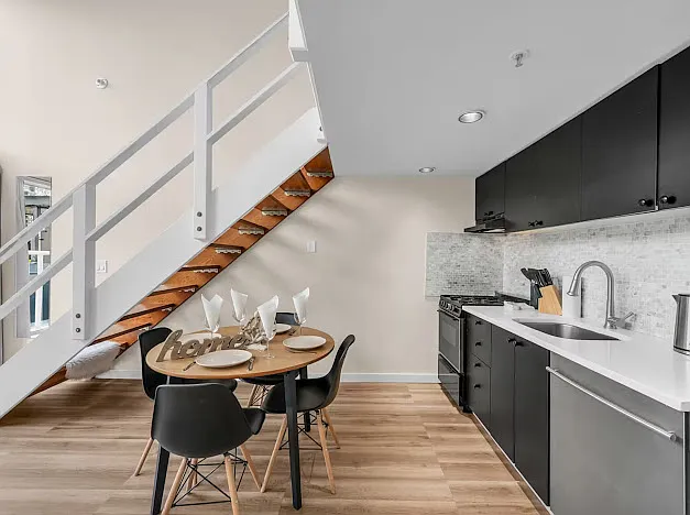 1 bed, $2,700 — Photo 3