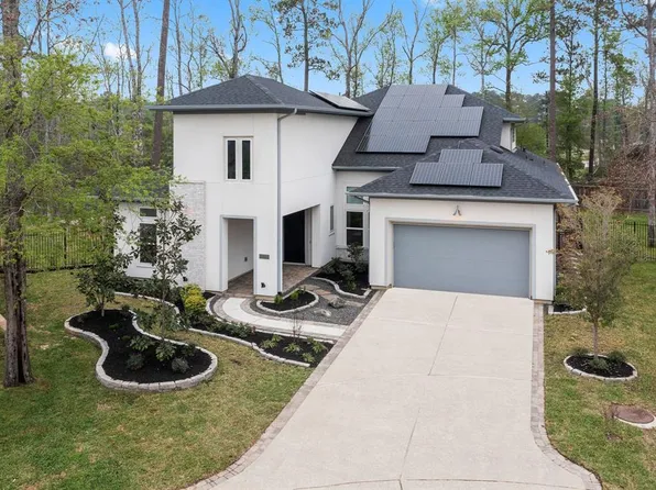 95 Perennial Canyon Drive, The Woodlands, TX 77375