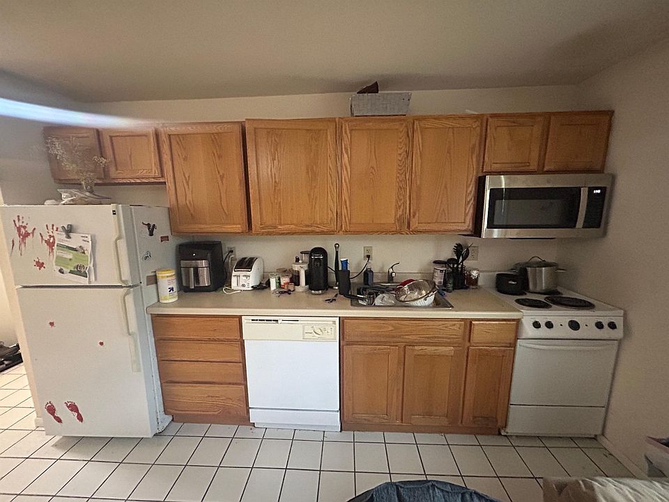 1st image of 134 E Johnson St APT 206