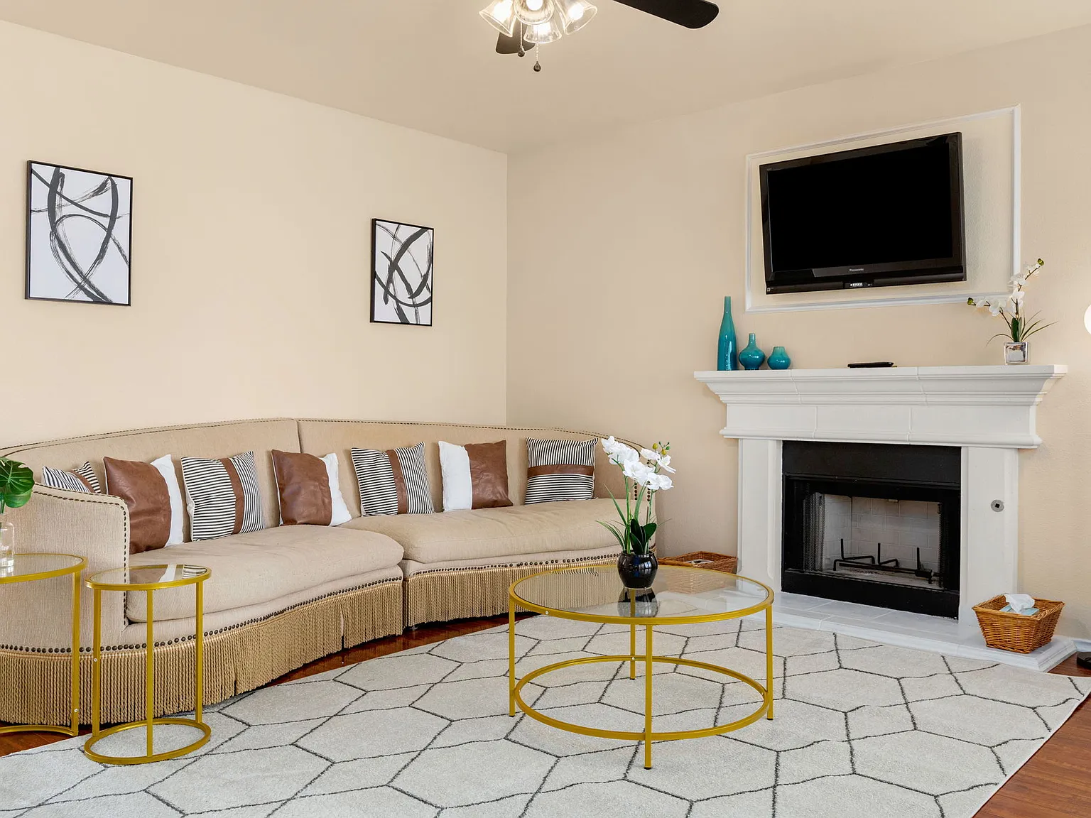5 bed, $7,800 — Photo 2