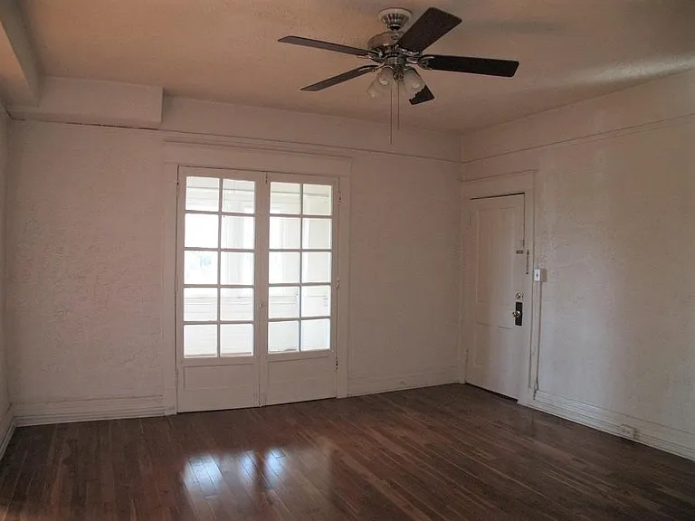 502 Bryan St #D — Photo 6