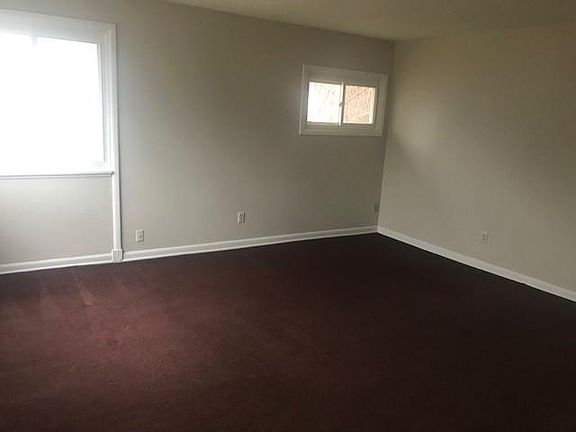 3rd image of 2338 Dawnlight Ave