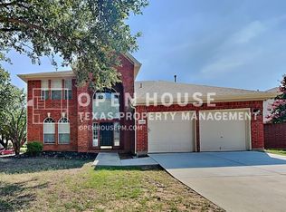 5460 Glen Canyon Rd, Fort Worth, TX 76137