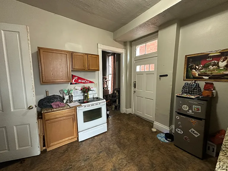 2351 Wheeler St #2 — Photo 9