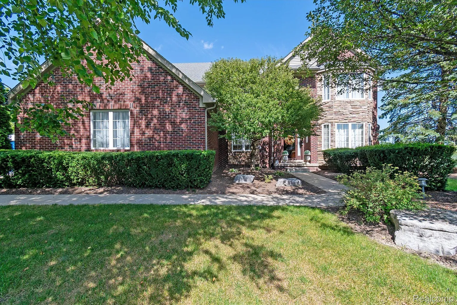 8615 Maria Ct photo 1