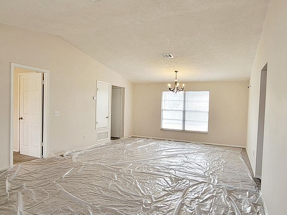 4th image of 2683 PINEWOOD Boulevard N