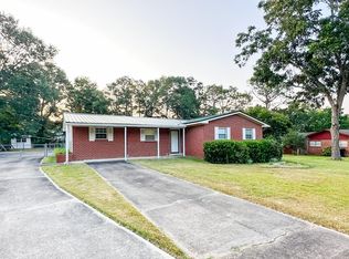 112 N Lincoln St, Geneva, AL 36340