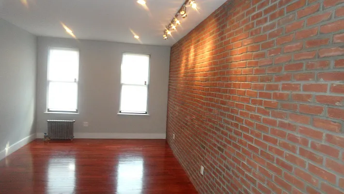 Rented by Bohemia Realty Group | media 14