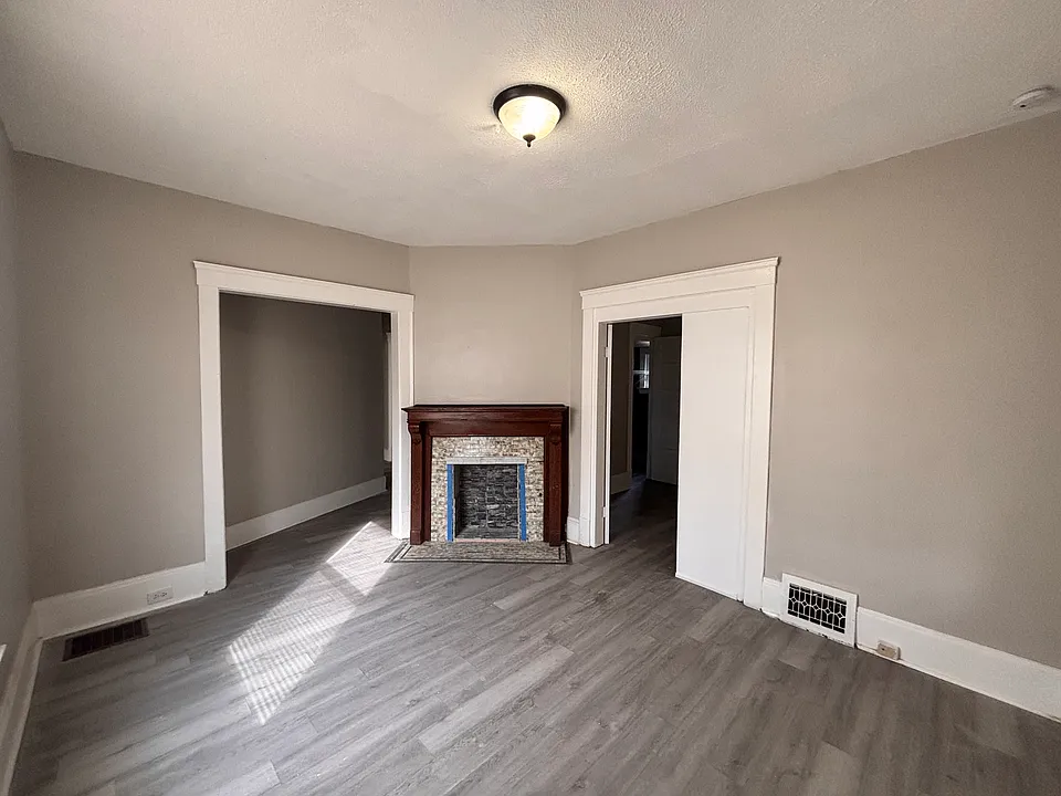 7411 Cornelia Ave #1