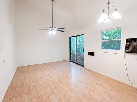 5th image of 120 Jade Road