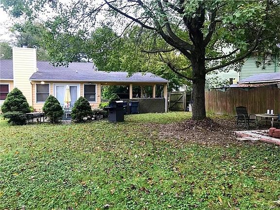 3rd image of 9512 Chipping Dr