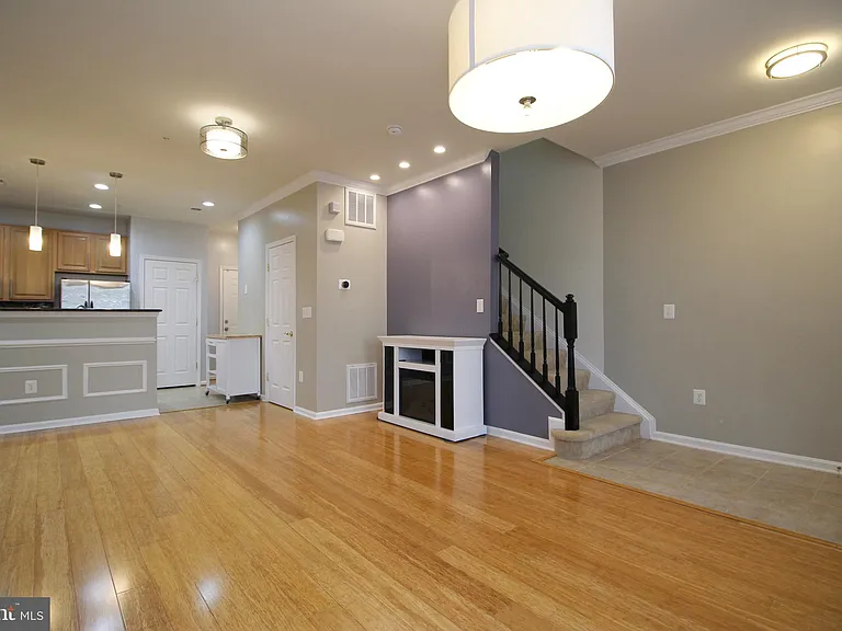 2415 Rainswood Ln — Photo 3